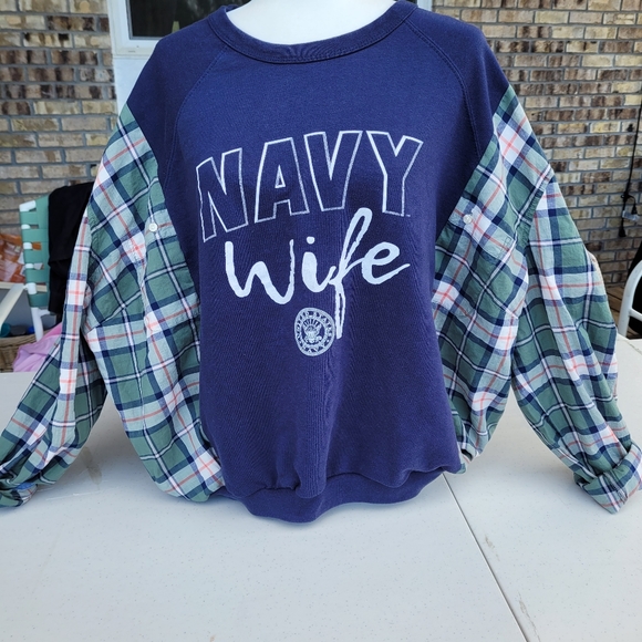 Sweatshirt Updo - Picture 10 of 10